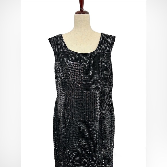 Adrianna Papell Sequin Evening Dress - Picture 2 of 10